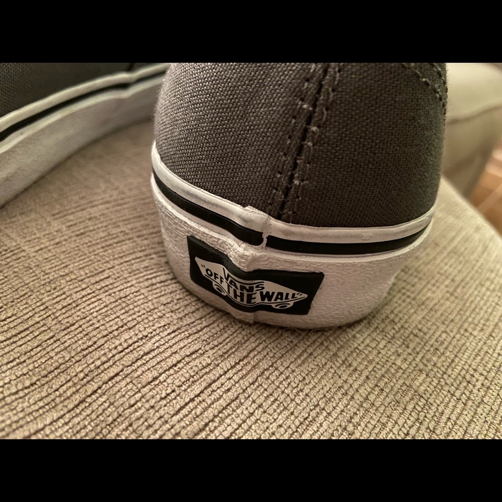 Vans - Picture 5 of 5